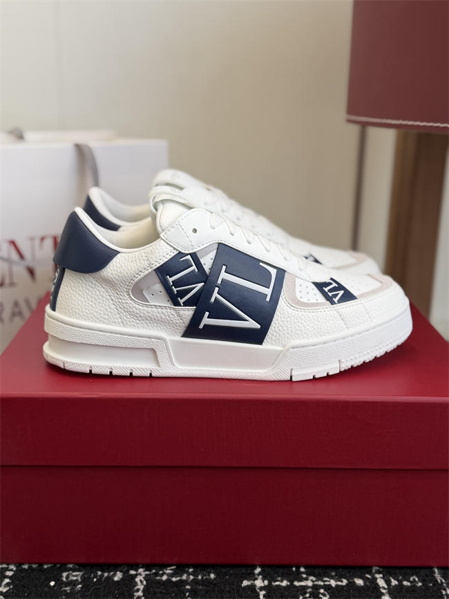 Valentino Sneakers