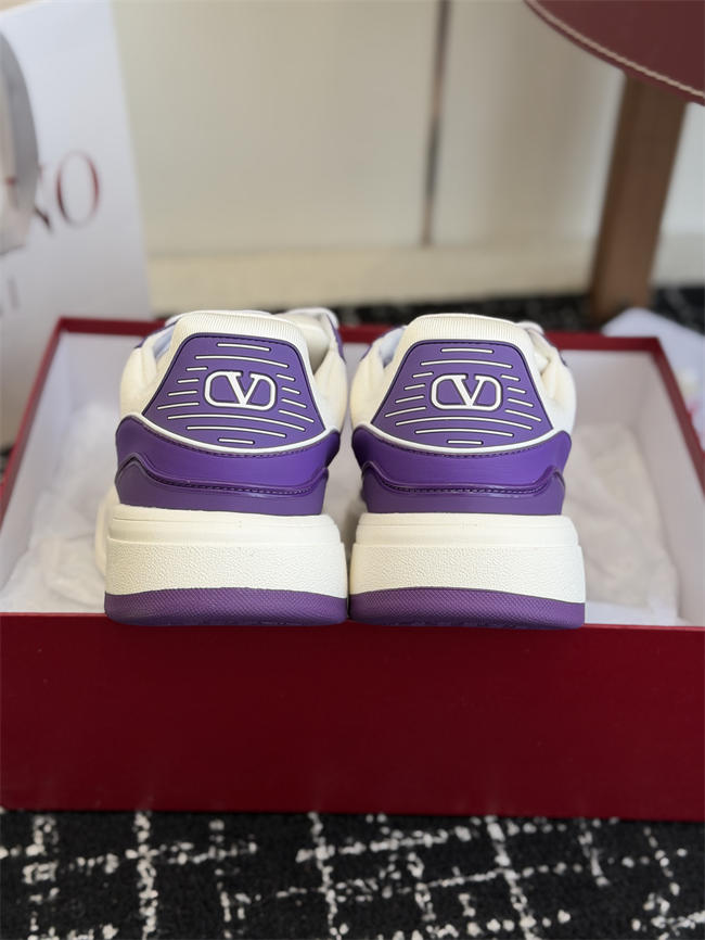 Valentino Sneakers