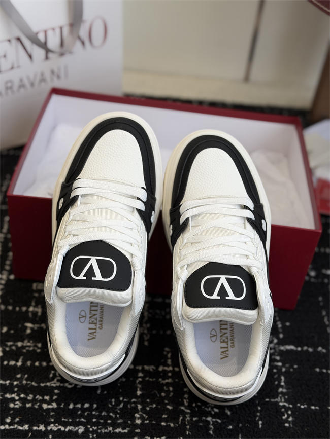 Valentino Sneakers