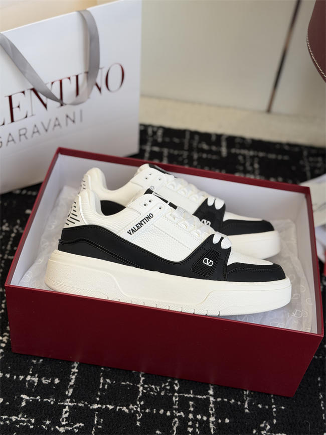 Valentino Sneakers