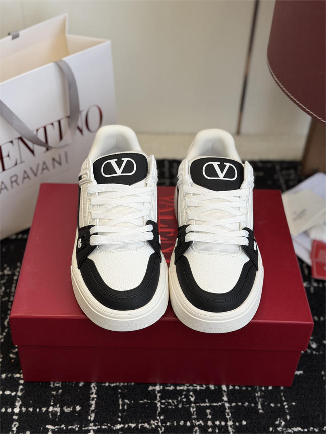 Valentino Sneakers