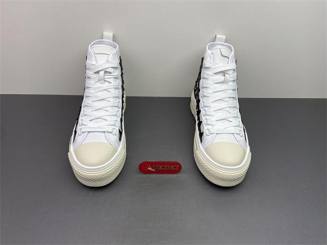 Amiri Sneakers