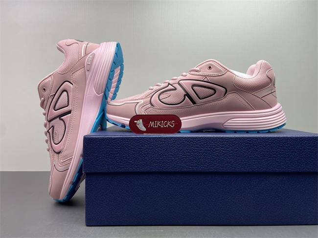 D10r b30 sneaker