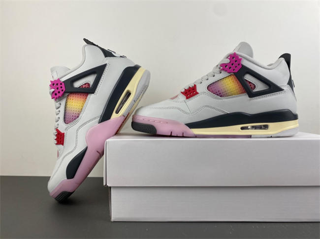NIKE AIR JORDAN 4 RETRO JA1135-100