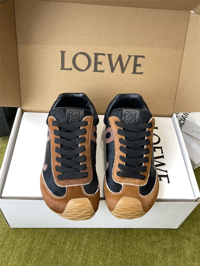L0ew* sneaker