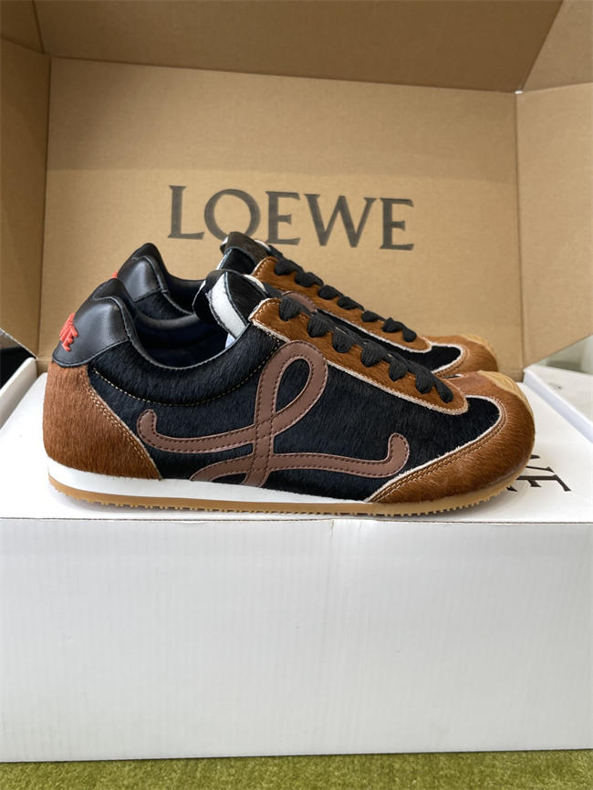 L0ew* sneaker