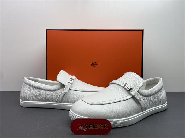 H**me5 sneaker