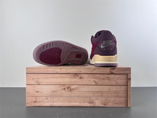 Air Jordan 3 Retro PRM Bin23 IO7744-600