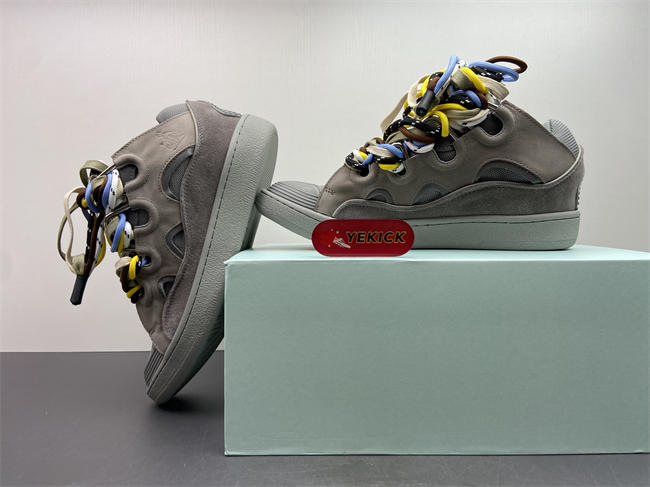 Lanu1n curb sneaker